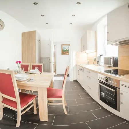 Apartment Alpi *