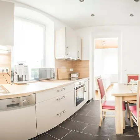 Alpi Apartment *