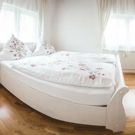 Apartment Alpi *